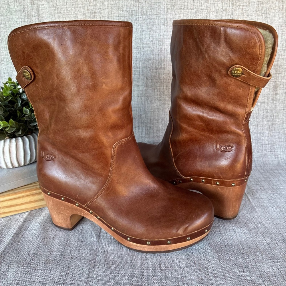 UGG Australia Lynnea Clog Boots 7 Brown Leather Shearling Heeled 1958